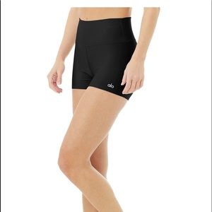 Alo airlift shorts size xs